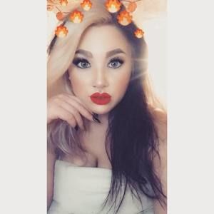 Meet your Posher, Alexis